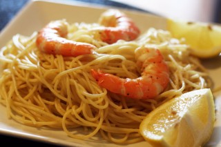 garlic oil with lemon & shrimp pasta