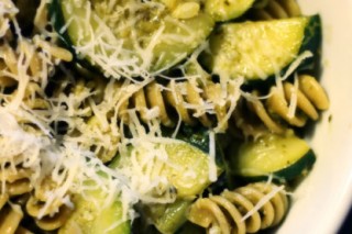pesto zucchini pasta