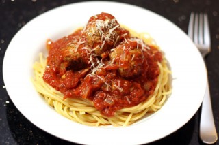 spaghetti & meatballs