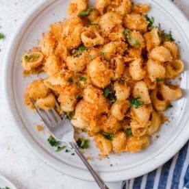 This mac and cheese recipe has a bit of a kick to it and it's the perfect weeknight comfort meal when you are craving pasta and cheese!