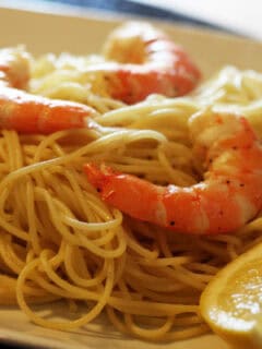 garlic oil with lemon & shrimp pasta