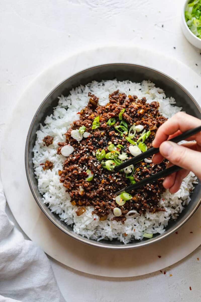 Korean beef is as simple as dinner gets! Comes together in less than 25 minutes and has so much amazing Asian flavor!