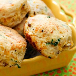 cheddar bacon chive biscuits