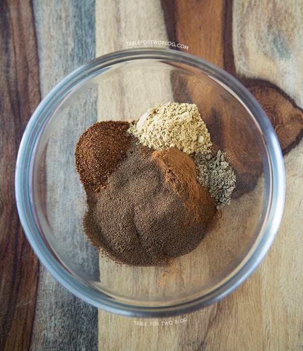 DIY Apple Pie Spice | tablefortwoblog.com