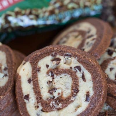Chocolate-mint pinwheel cookies are so fun to make and the results are pretty to look at!