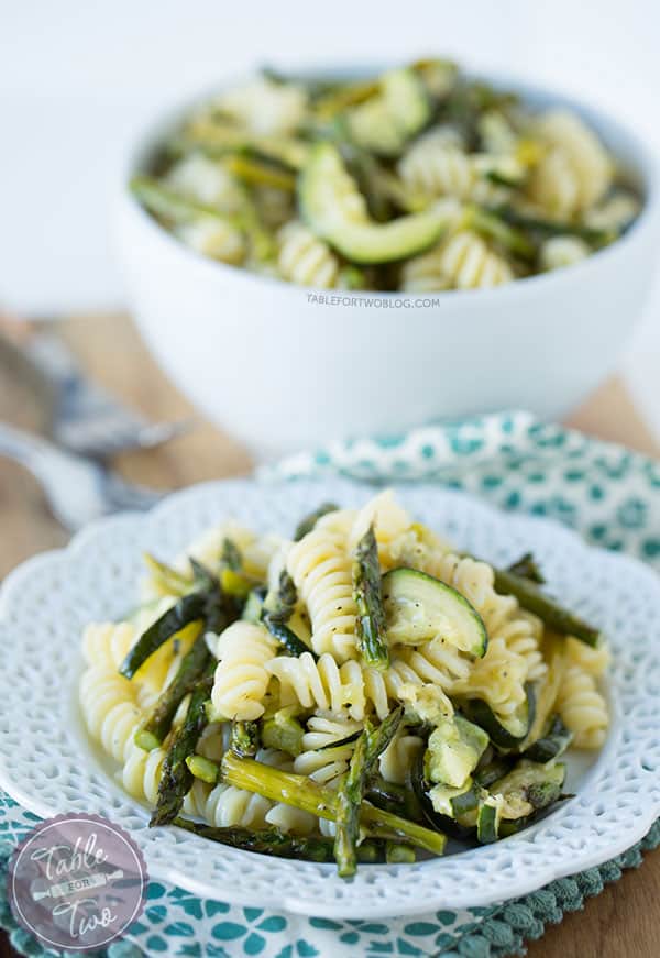 A quick and easy grilled asparagus and zucchini pasta for summertime dinners!
