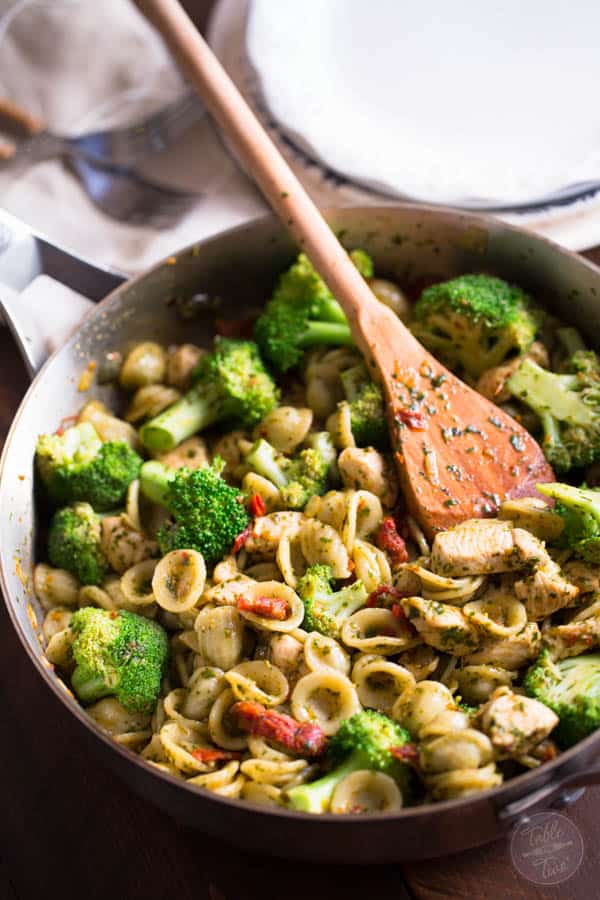 Basil Pesto Chicken Pasta with Sundried Tomatoes and Broccoli - Table