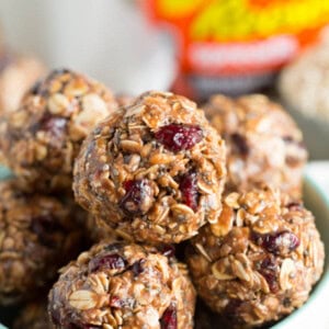 No-bake chocolate peanut butter oat snack bites are the perfect on-the-go snack for busy lives!