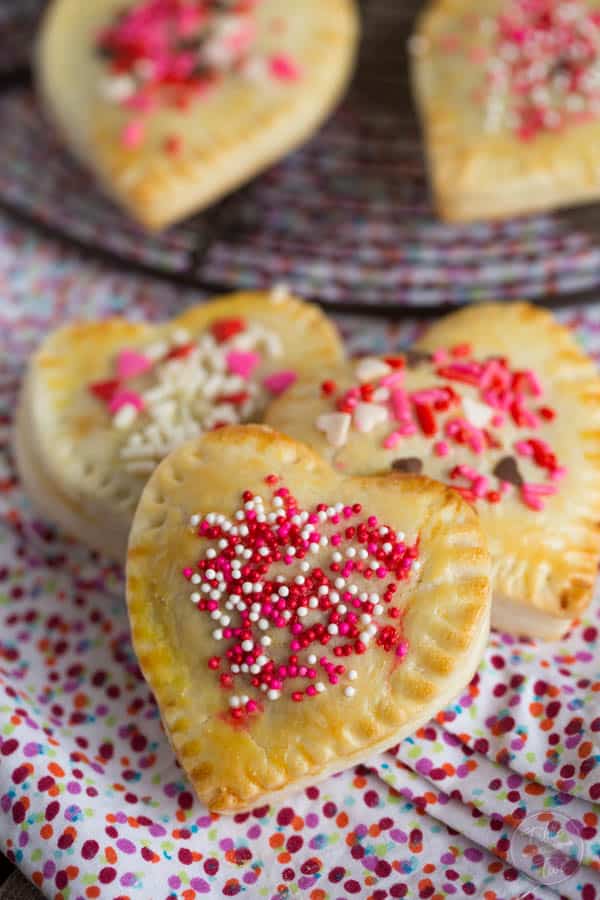 Fill your day with some love from these mini heart-shaped hand pies! You can't help but smile when you look at them!