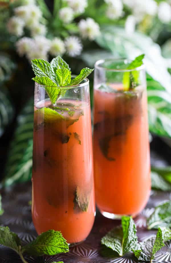 Guava mojitos that will transport you to paradise!