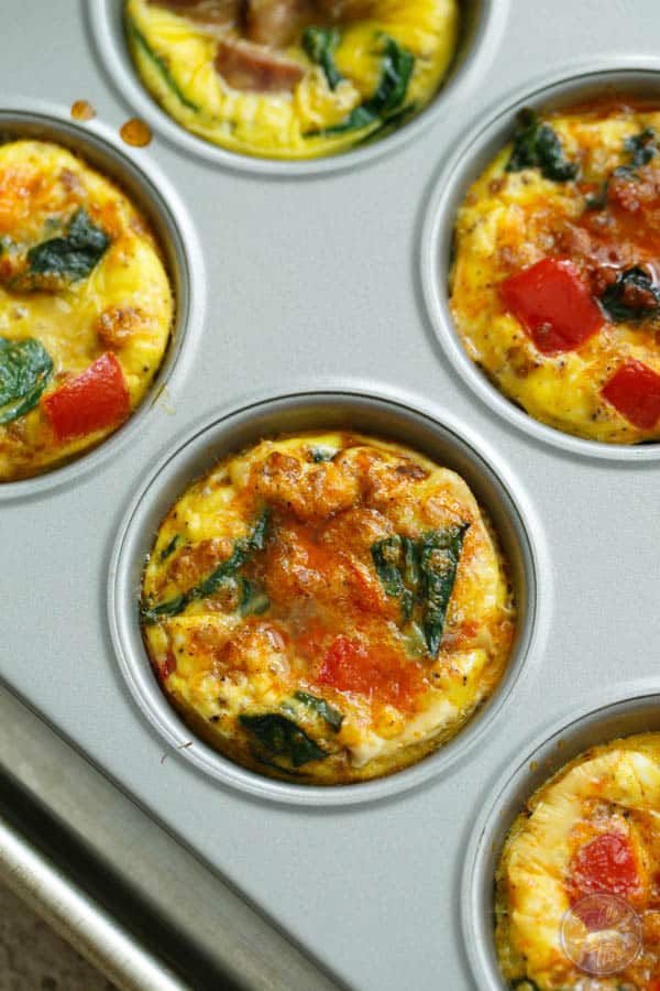 Easy egg cup muffins are the ideal breakfast for those on the go! Filled with delicious toppings and lots of protein! Paleo-friendly, too!