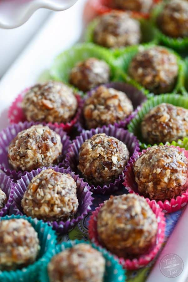 These energy ball bites are naturally sweetened and filled with good-for-you ingredients that will give you that extra boost pre or post workout! You won't be able to stop eating them!