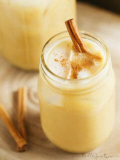 If you love coffee on any level then you will LOVE this horchata latte! It's a smooth and creamy drink full of cinnamon and caffeine!