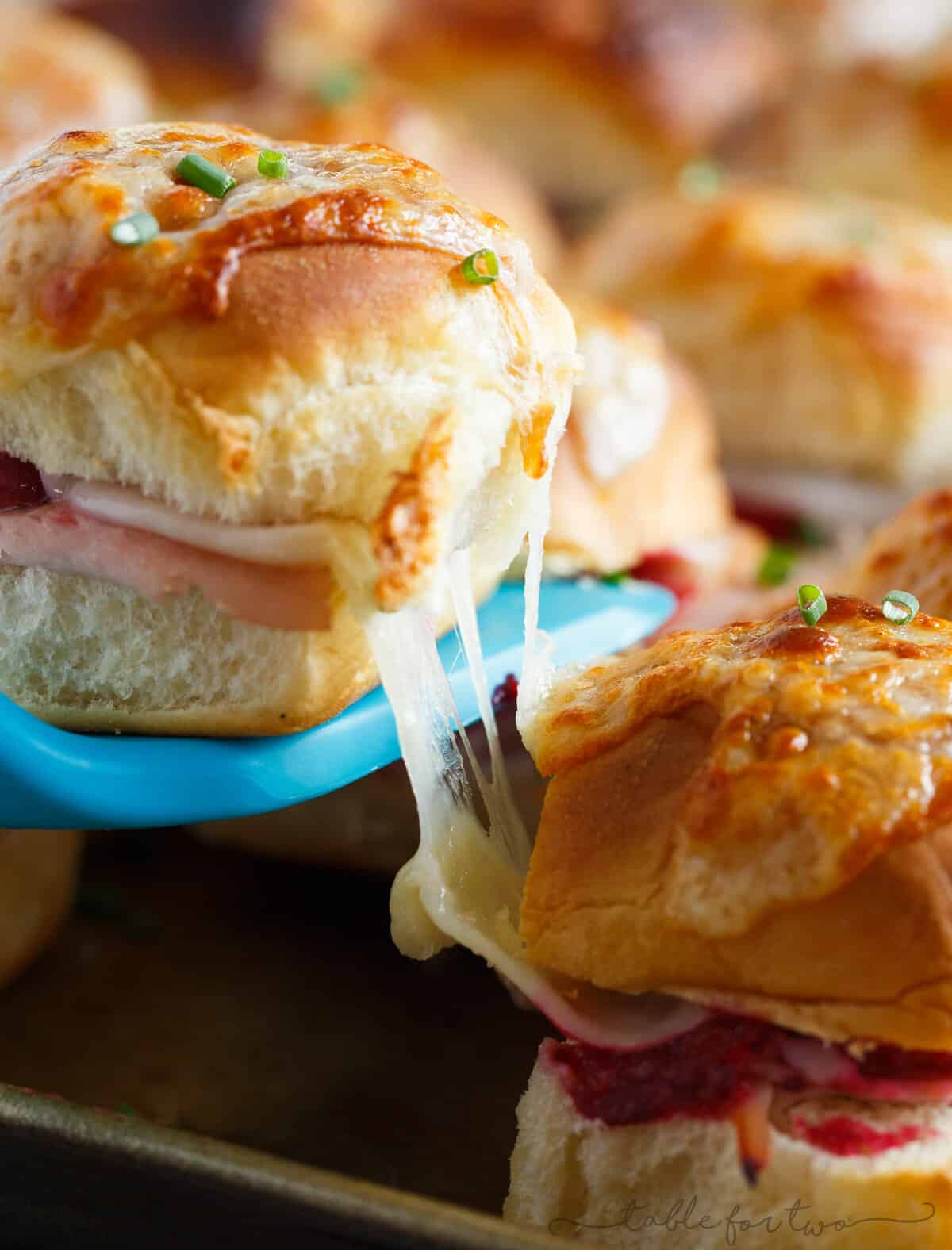 An easy and delicious way to use up your Thanksgiving turkey & leftovers! Leftover Thanksgiving turkey sliders give a fresh take on Thanksgiving leftovers!