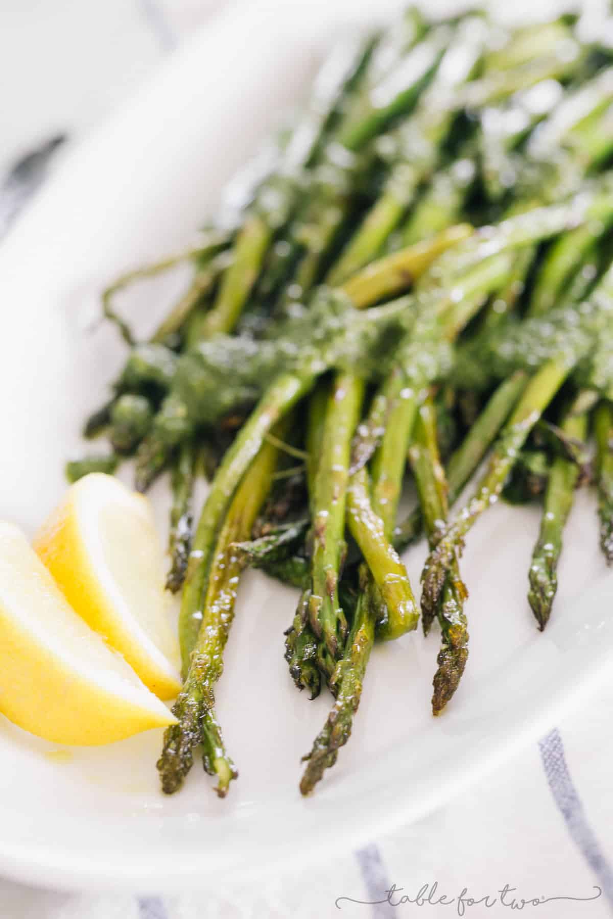 Dress up your asparagus this season with a lemony pesto drizzled all over! This roasted lemony pesto asparagus will be a new favorite side dish!