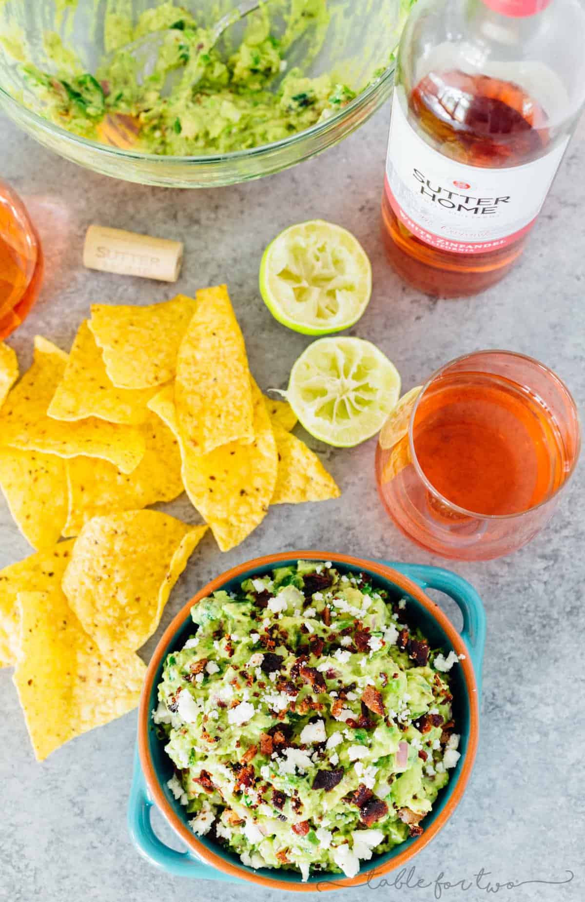 Loaded guacamole is pretty much the only way to have guacamole these days. Charred poblano peppers, bacon, and queso fresco make this guacamole freaking amazing especially with a glass of @sutterhome White Zinfandel! #ad #sweetonspice