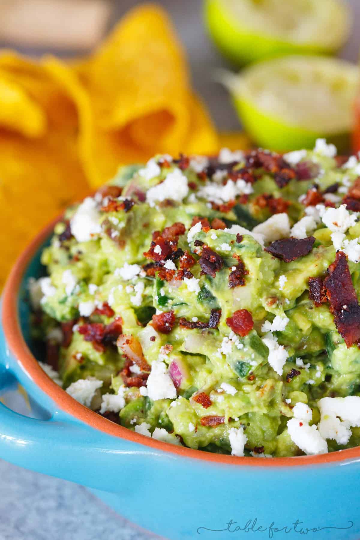 Loaded guacamole is pretty much the only way to have guacamole these days. Charred poblano peppers, bacon, and queso fresco make this guacamole freaking amazing especially with a glass of @sutterhome White Zinfandel! #ad #sweetonspice