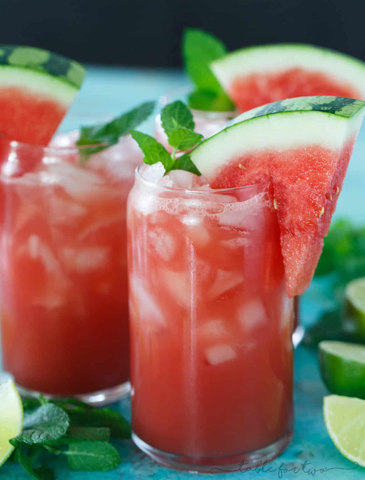 Cool off with this refreshing and easy watermelon mint lime juice! A must for the hot summer days!