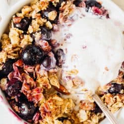 This blueberry pecan crumble is effortless to put together but it is an exceptional dessert to have to finish off any dinner party or get-together! #blueberrycrumble #blueberrypecan #blueberry #pecan #blueberrydessert #dessert #summerdessert