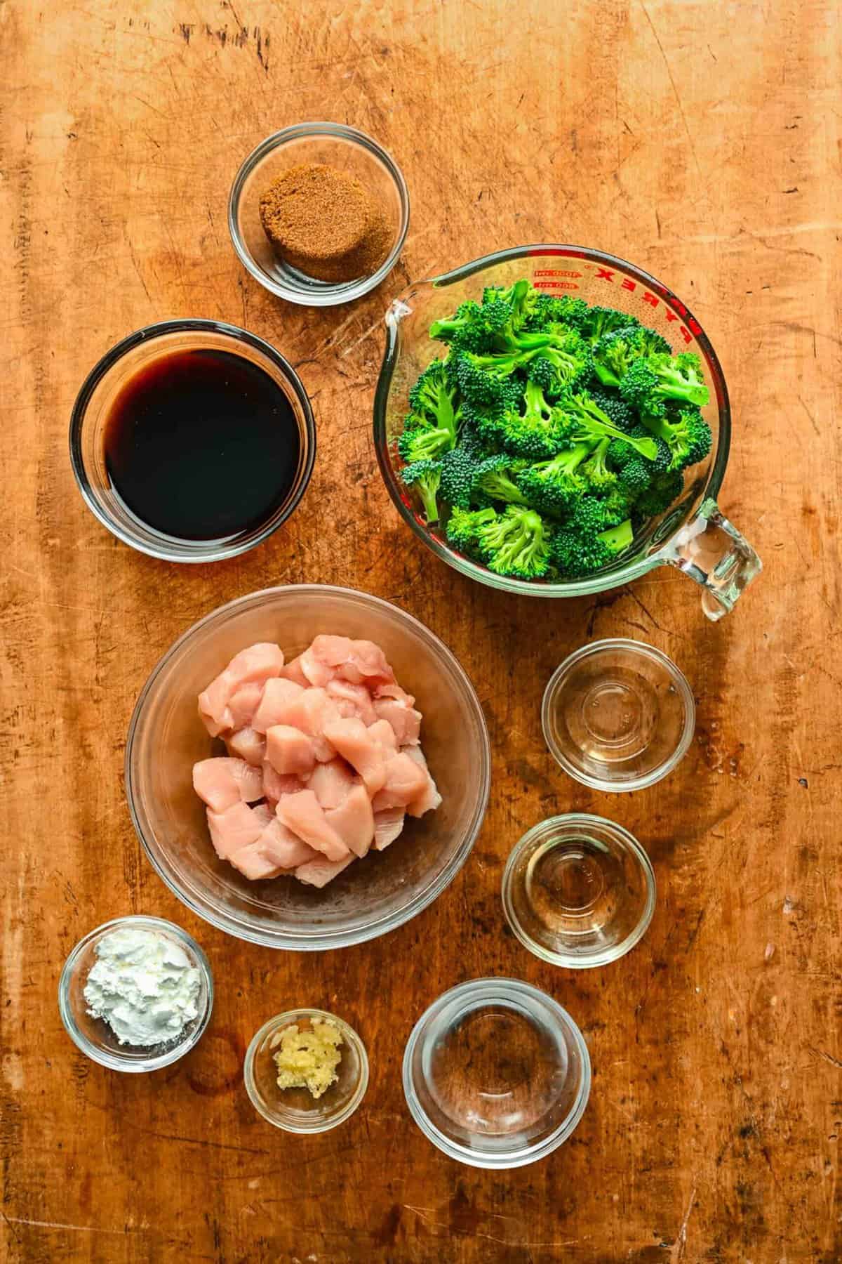 The ingredients for chicken and broccoli.