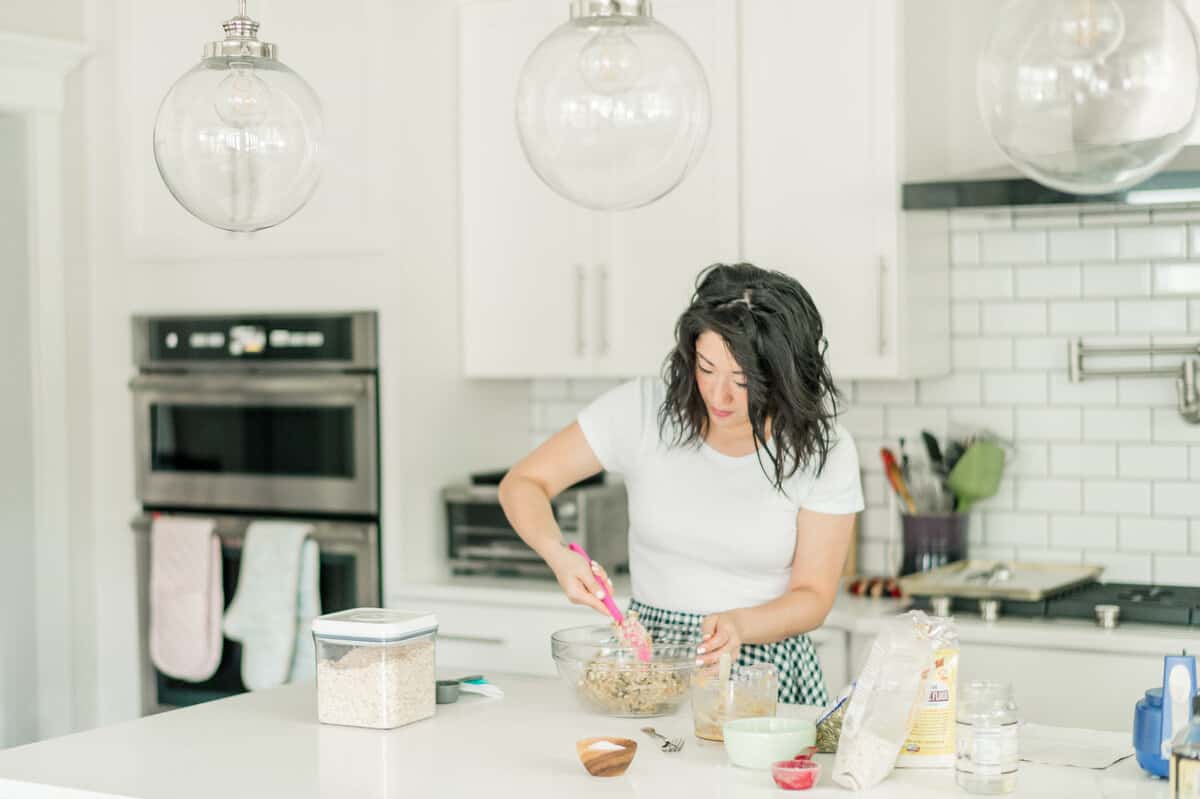 Naturally sweetened, vegan, and gluten-free. These breakfast cookies are a great on-the-go bite and good for any time of day! #cookies #breakfastcookies #glutenfreebaking #dairyfree #veganbaking #vegan #glutenfree #naturallysweetened