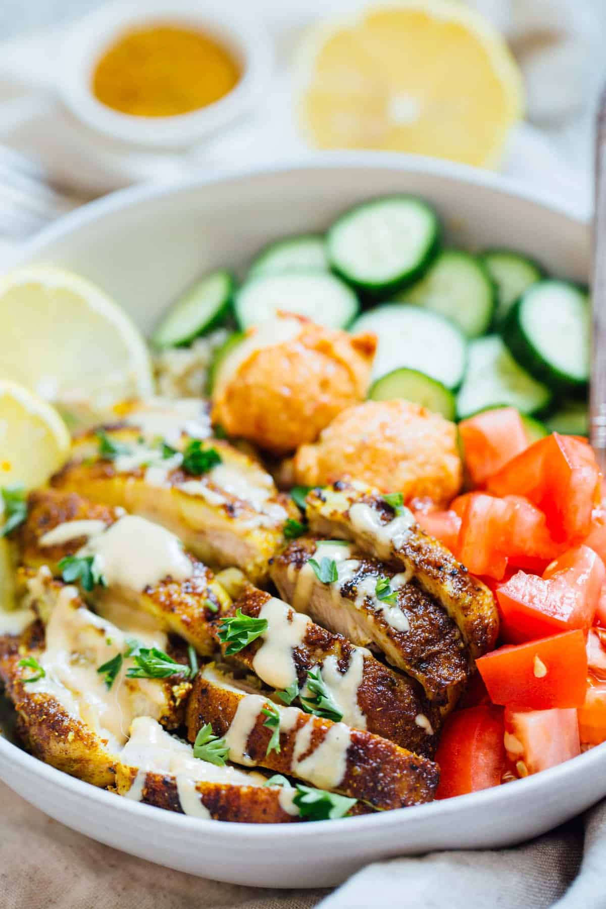 These easy chicken shawarma quinoa bowls are a meal prepping lover's dream. They're so customizable and easy to put together and have for the week! #ad #svorganic #svo #farmerfocus #chickenrecipe #chickenshawarma #chickendinner
