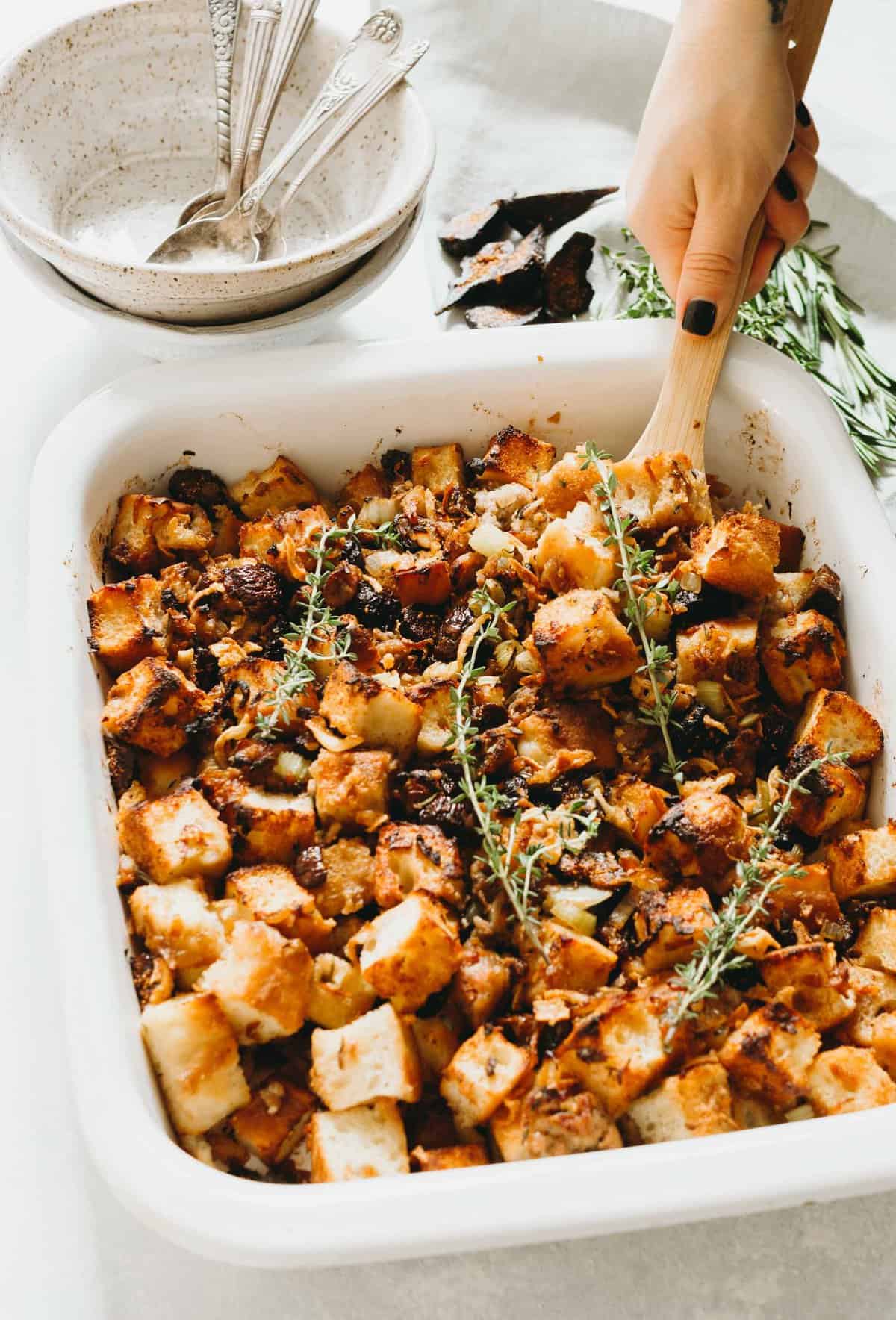 A unique take on the traditional Thanksgiving stuffing! This focaccia stuffing is filled with dried figs and chicken sausage for sweet and savory flavors!