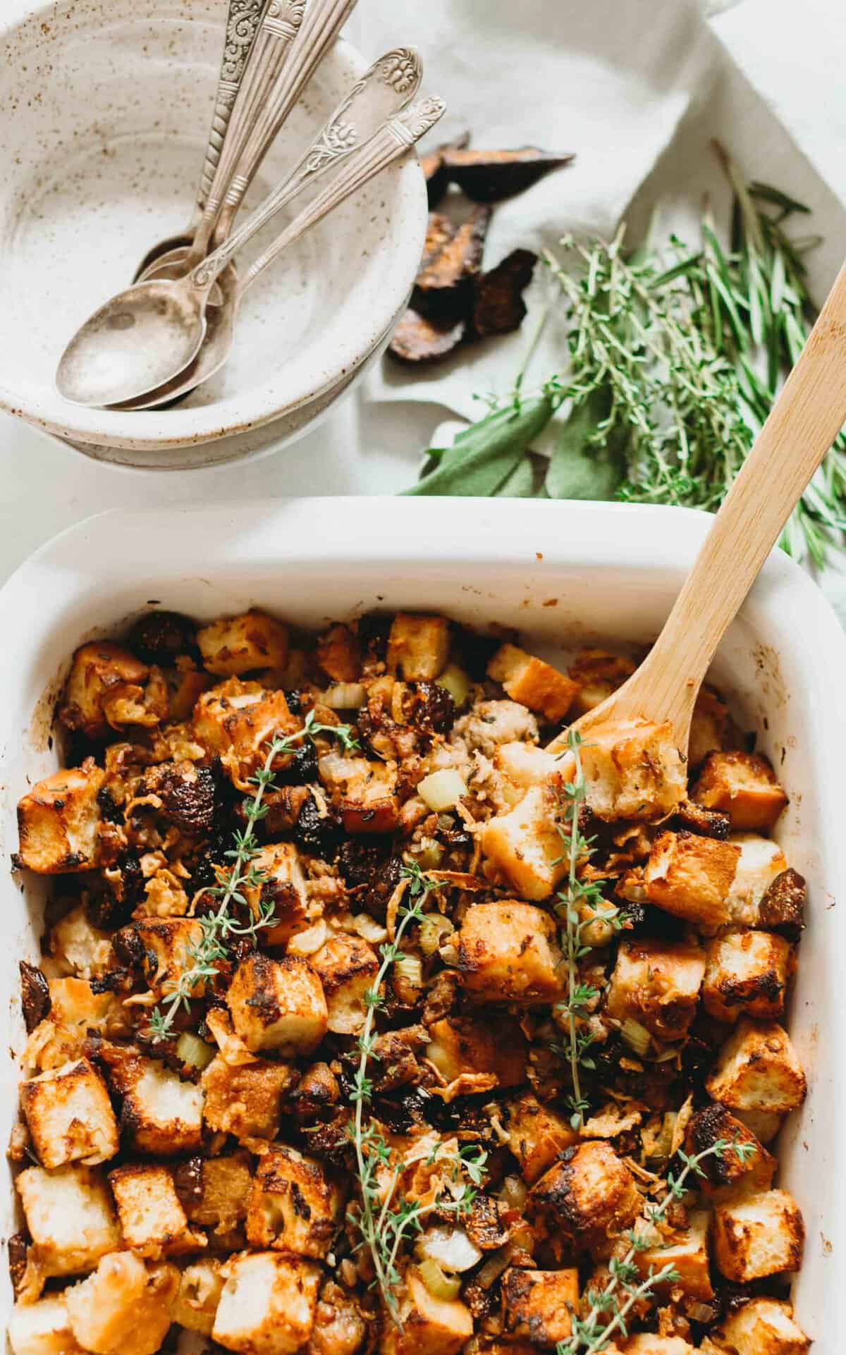 A unique take on the traditional Thanksgiving stuffing! This focaccia stuffing is filled with dried figs and chicken sausage for sweet and savory flavors!