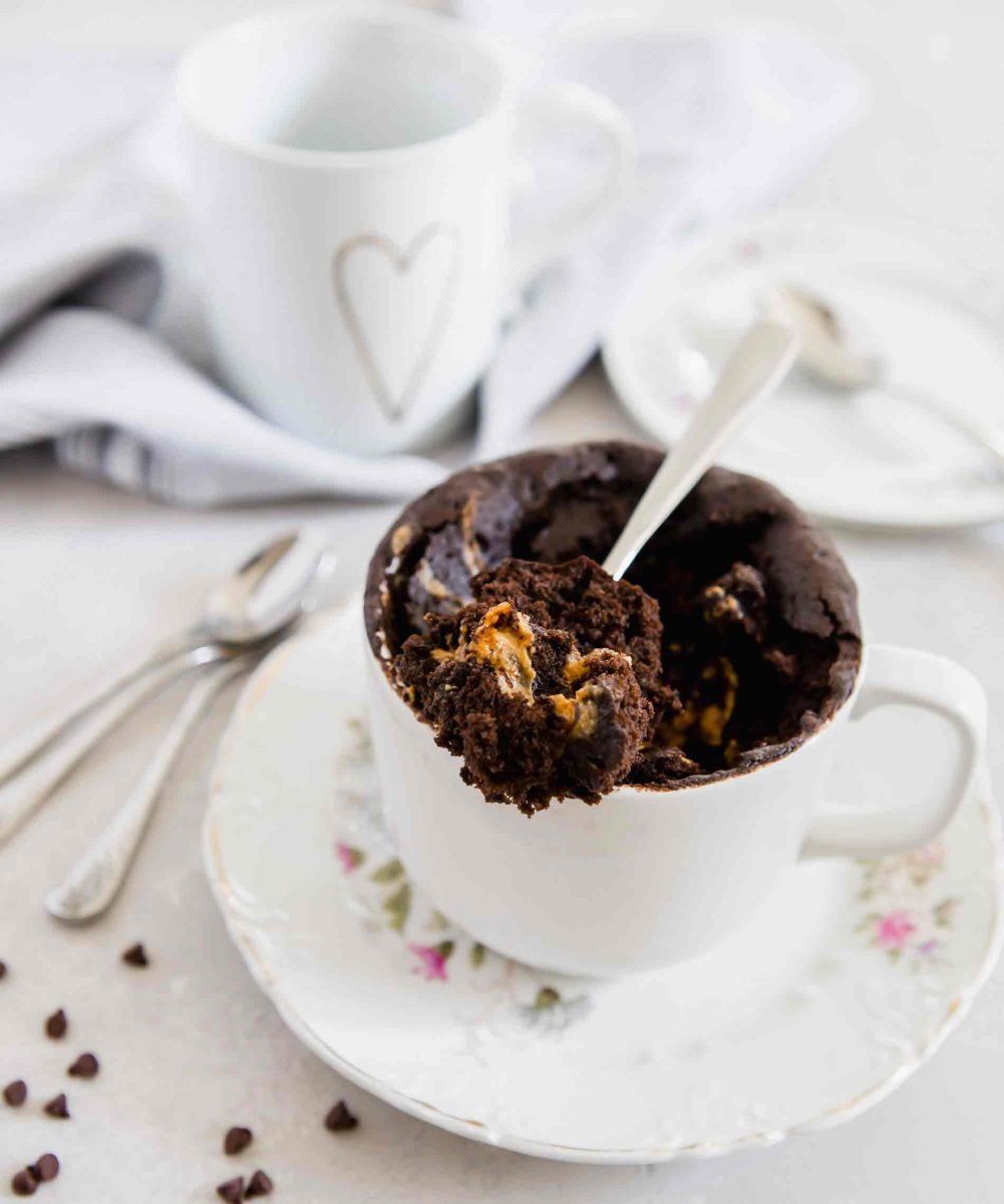 If you love peanut butter and chocolate and love the ease of mug cakes then this peanut butter chocolate mug cake is for you!