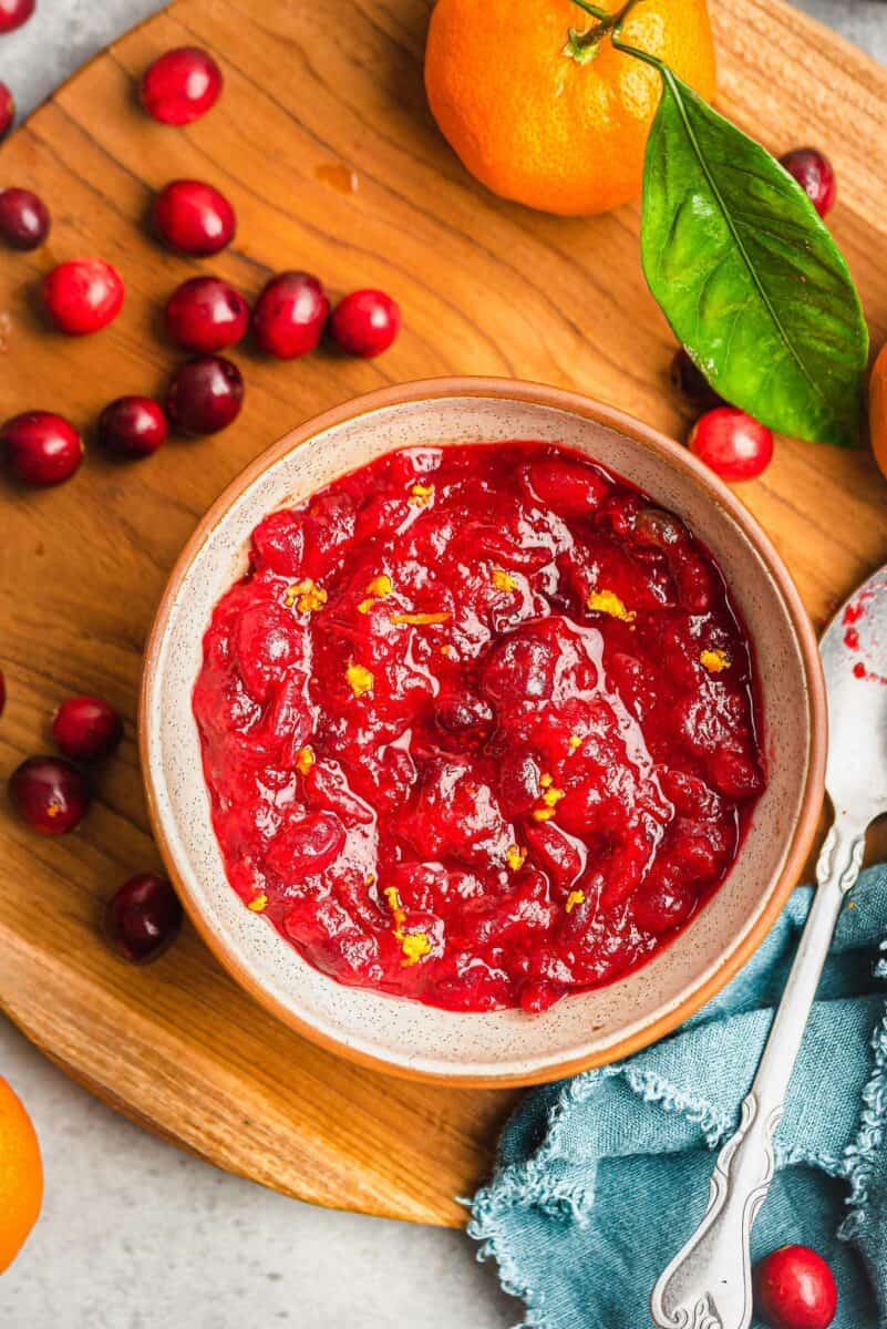 cranberry orange sauce overhead shot in a brown ceramic bowl