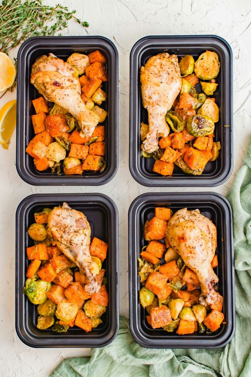 lemon pepper drumsticks and roasted vegetables in meal prep containers