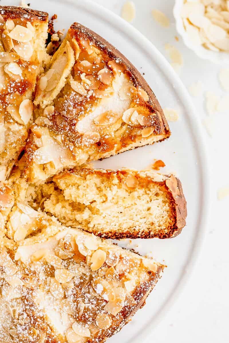 Step-by-Step Instructions to Make Apple Almond Coffee Cake