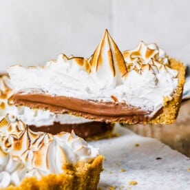 Removing slice from s'mores tart