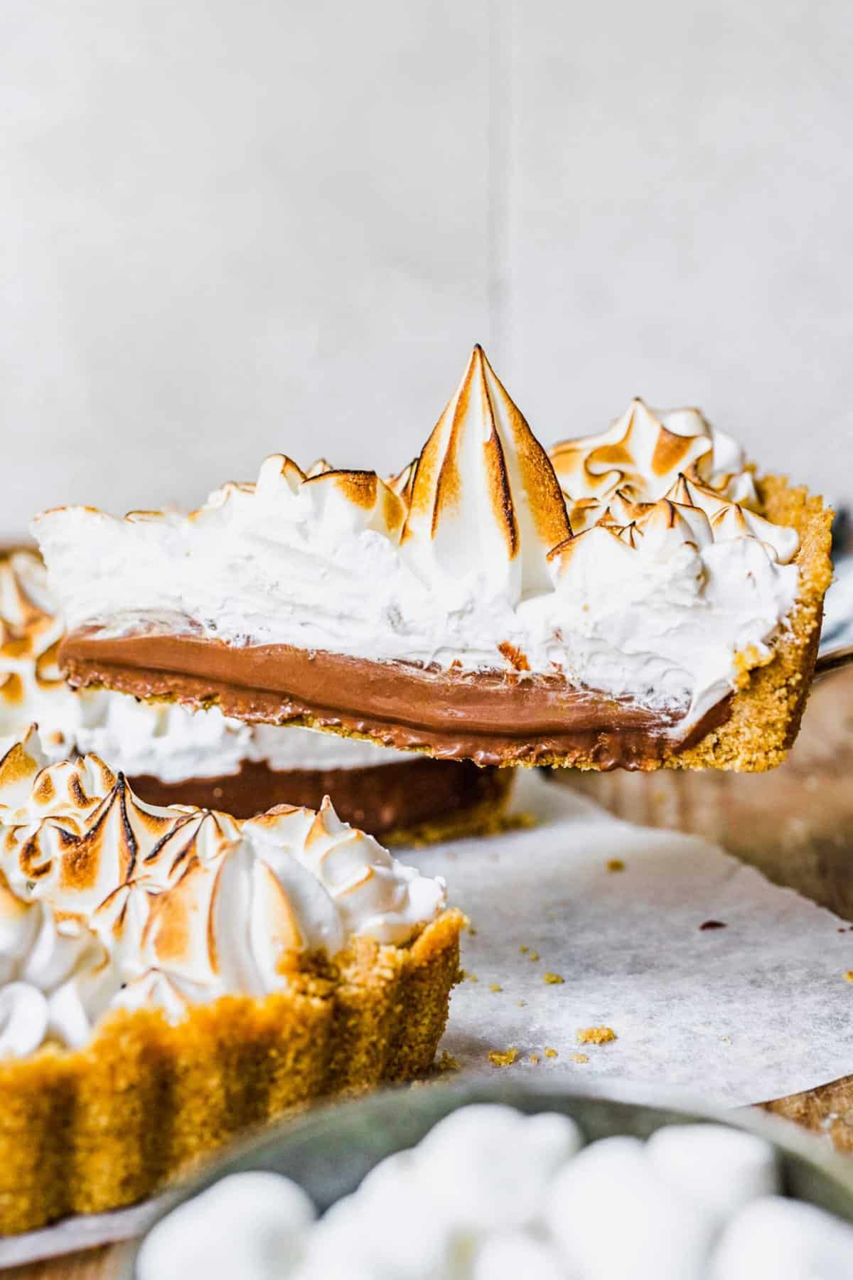Removing slice from s'mores tart