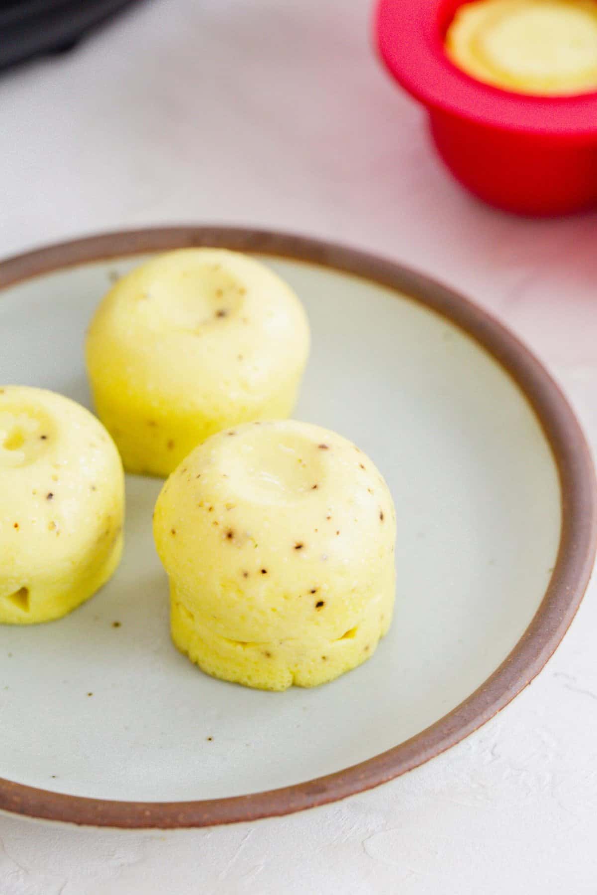 Instant Pot Egg Bites (3 Ways!) - Detoxinista