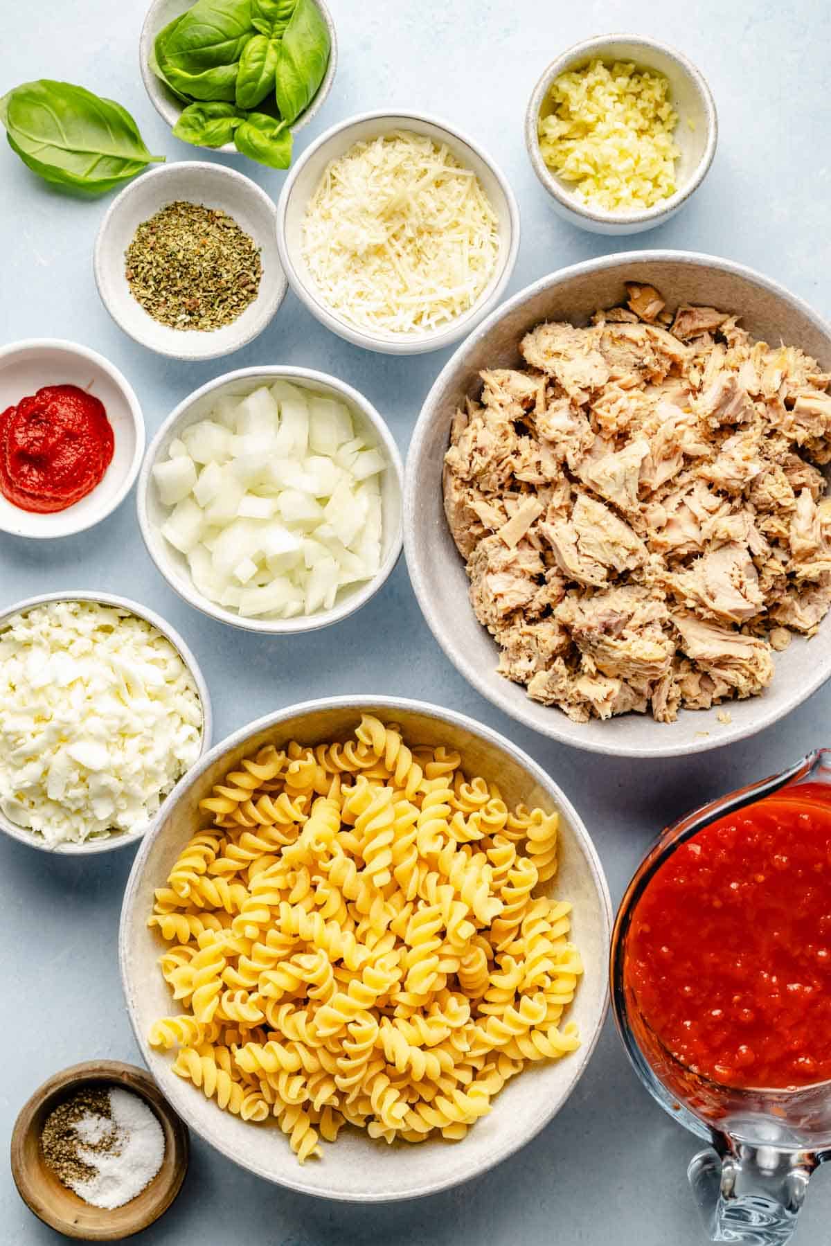 ingredients for tuna pasta bake